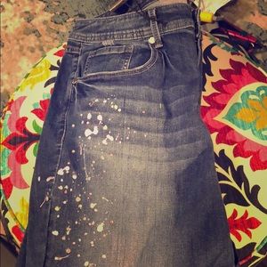 Limited edition, distressed Seven7 jeans